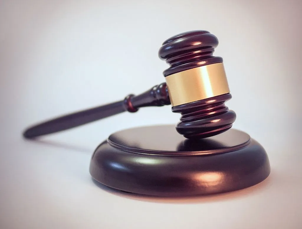 Judge declines to OK settlement in challenge of hedge funds’ handling of KY pension money